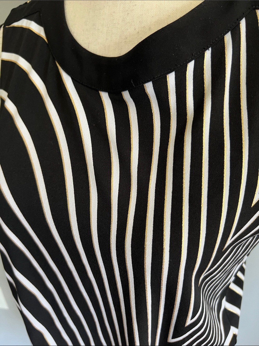 White House Black Market Striped Blouson Dress - Picture 3 of 10